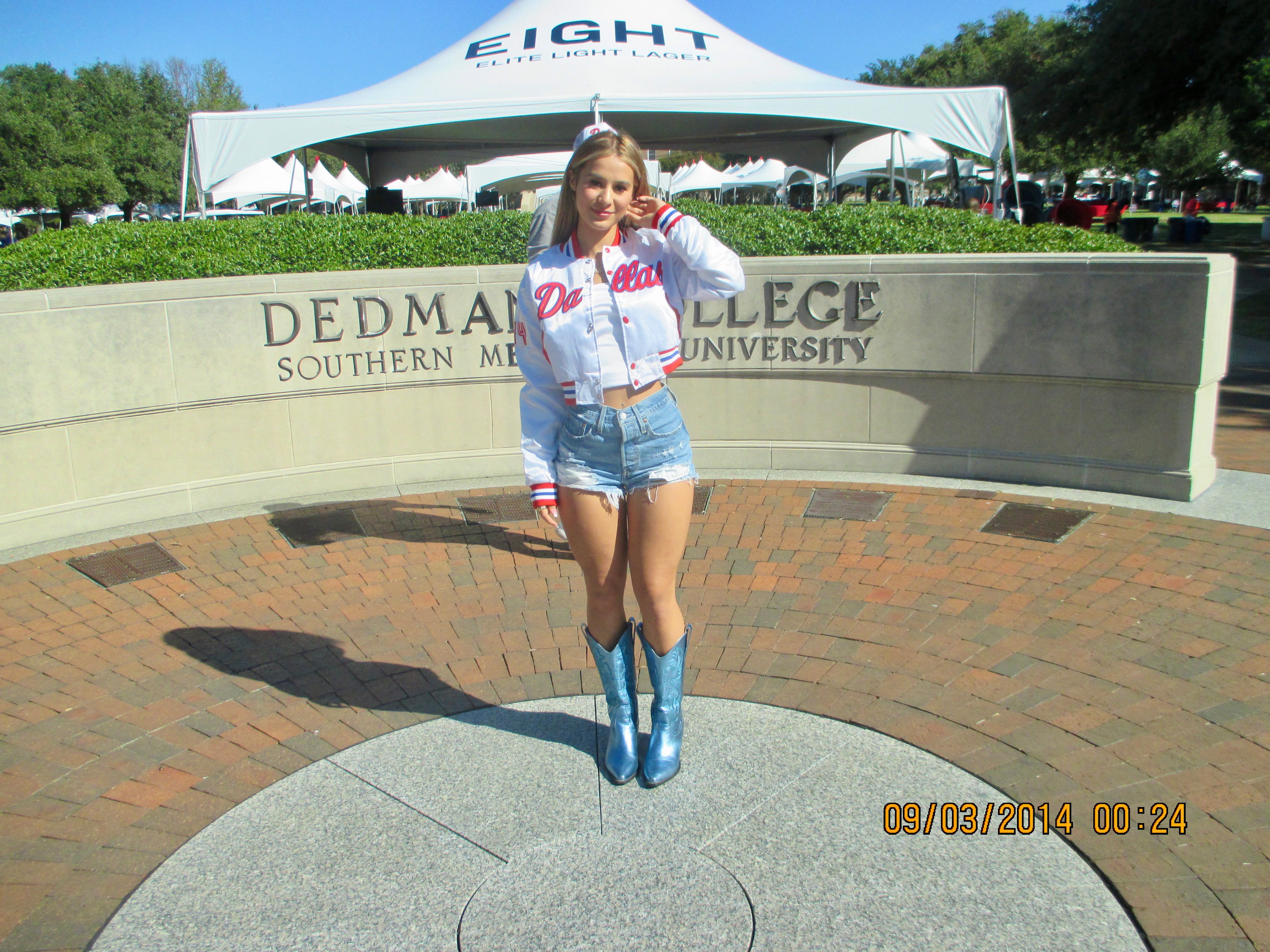 SMU/YK1K WOMENS SATIN CROPPED VARSITY JACKET WHITE