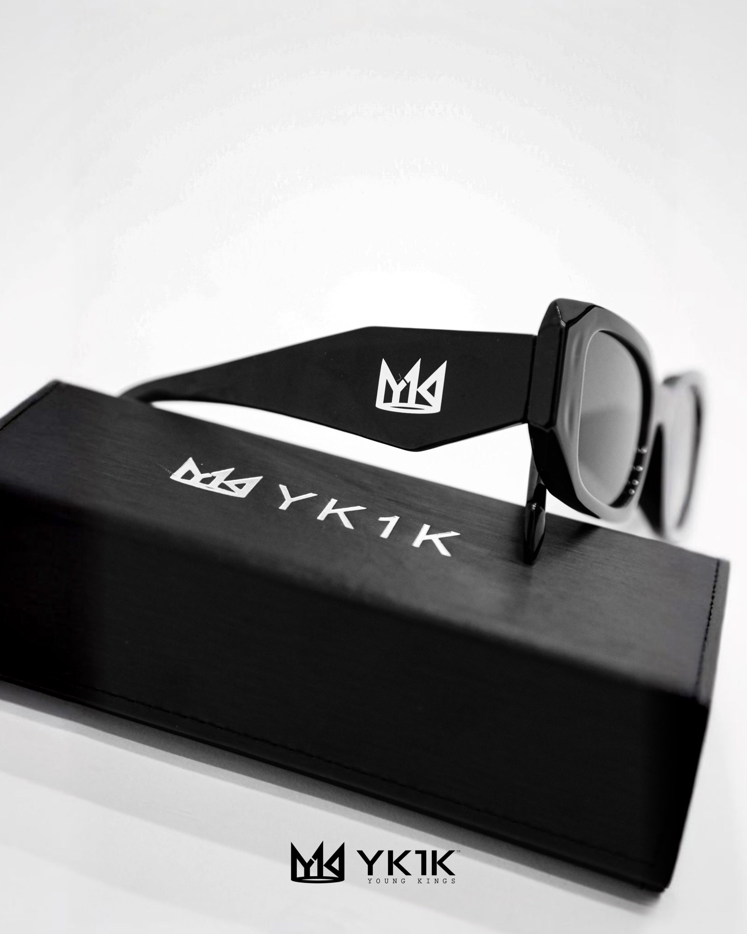 YK1K square-frame sunglasses 2026